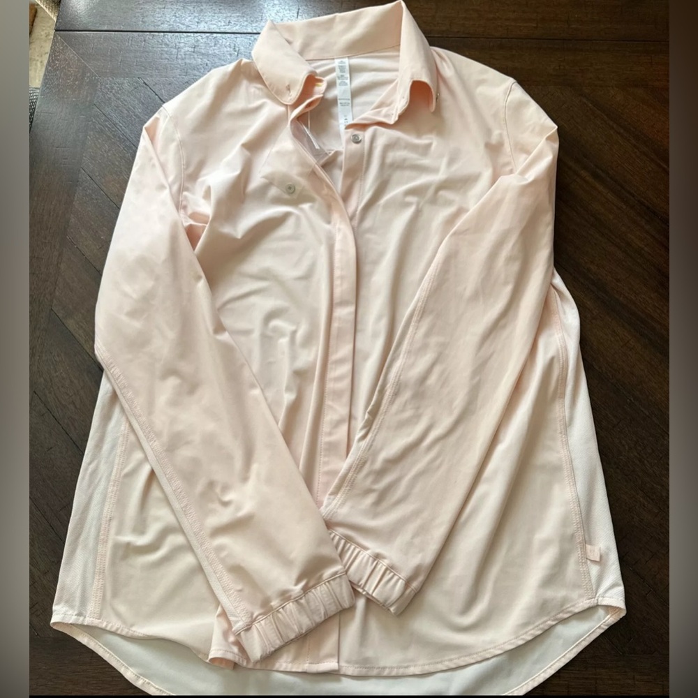 NEW WITH TAG - !!RARE !!! Lululemon Day Trip Pink|โ SIZE: 8